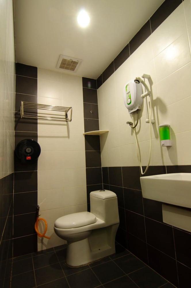 T Hotel Kuala Perlis Buitenkant foto