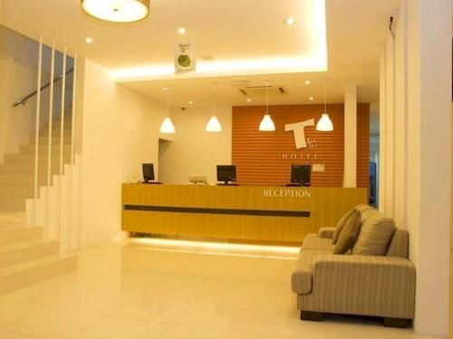 T Hotel Kuala Perlis Buitenkant foto