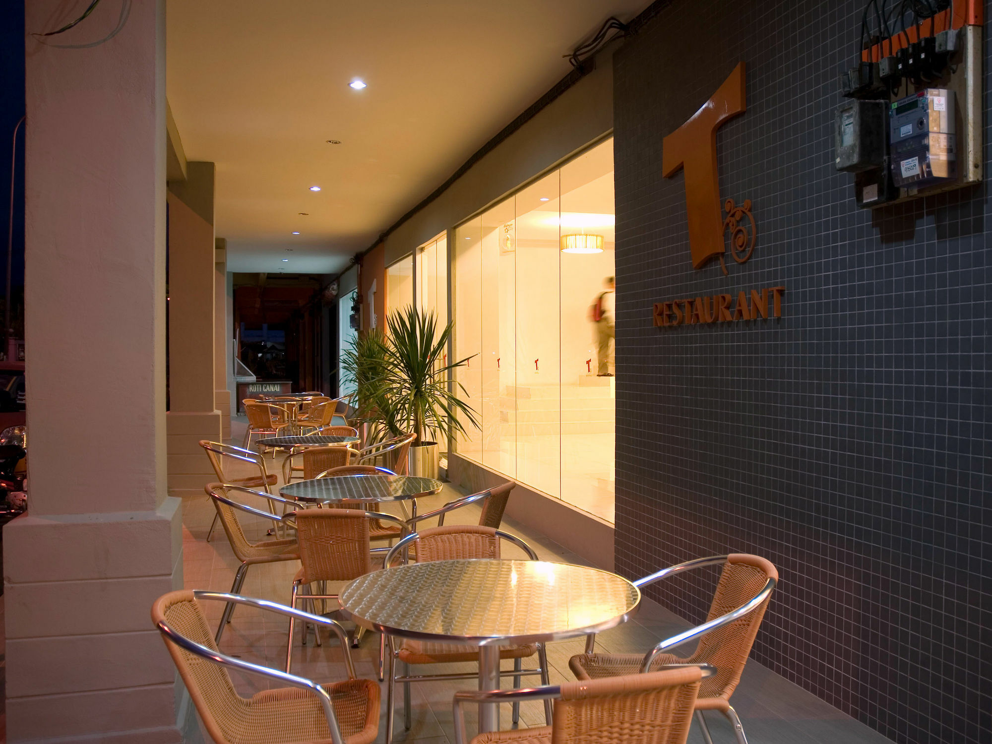 T Hotel Kuala Perlis Buitenkant foto