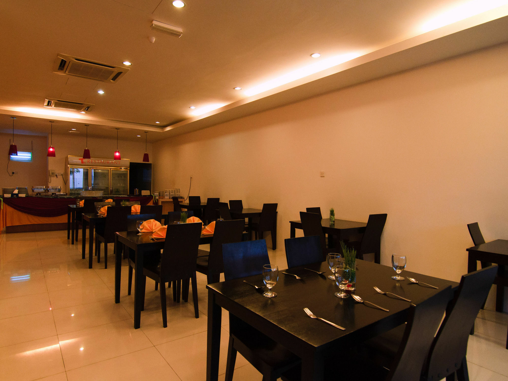 T Hotel Kuala Perlis Buitenkant foto